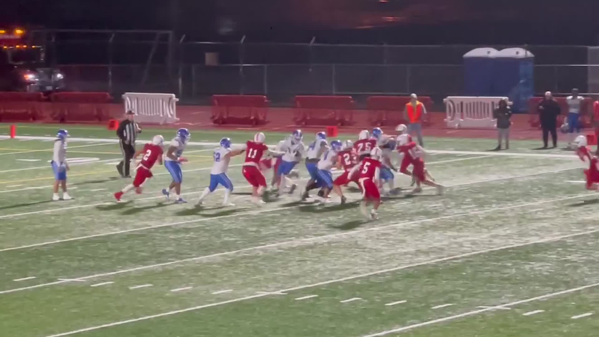 Yelm defense on 2nd down vs Kent-Meridian