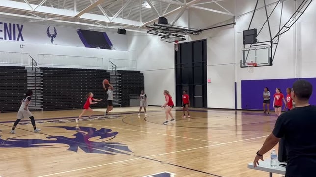 Germani Hall to Nila Lawrence to Chrisah Ratcliff for the 2pts