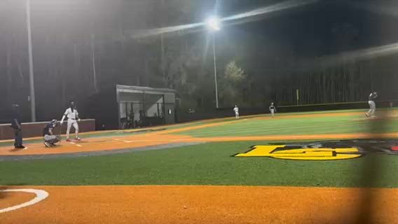 Glemon English homers against Portal