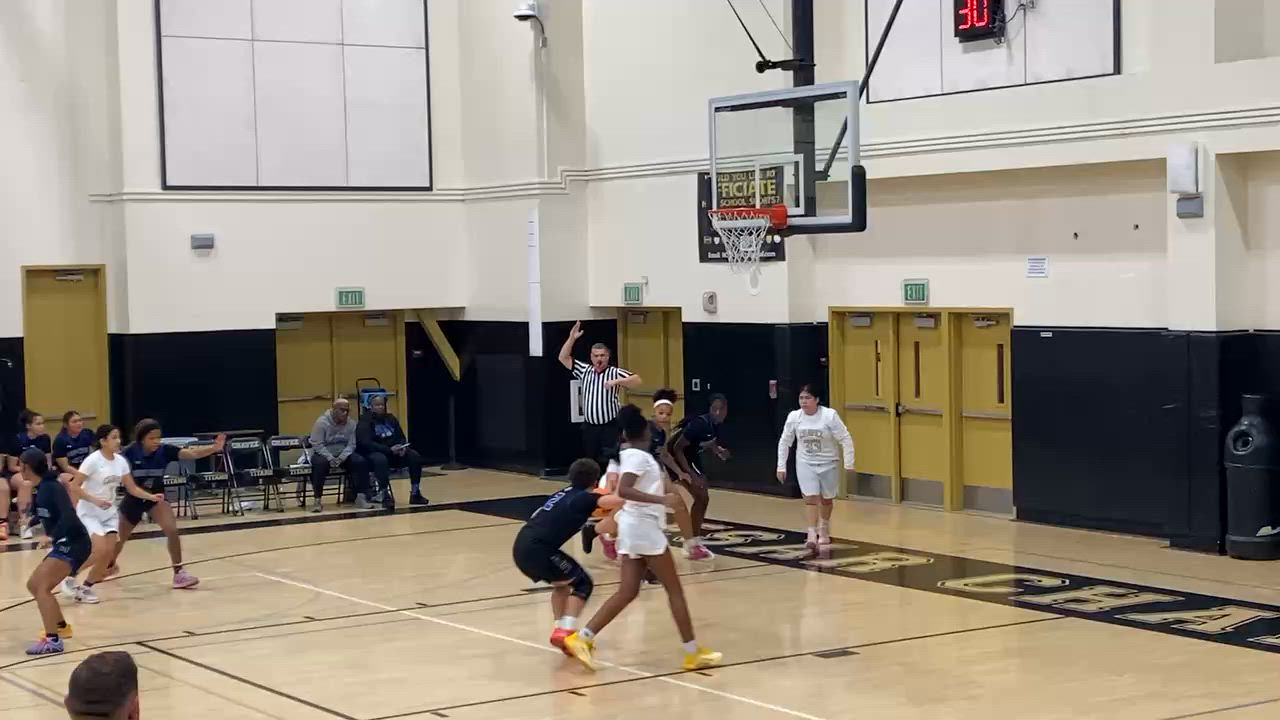 Top Sr Guard ,Siannah Rios, with the Dime, 2 Sr Azure Curry