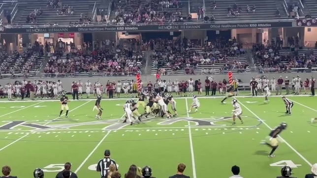 Pass to Landon Williams