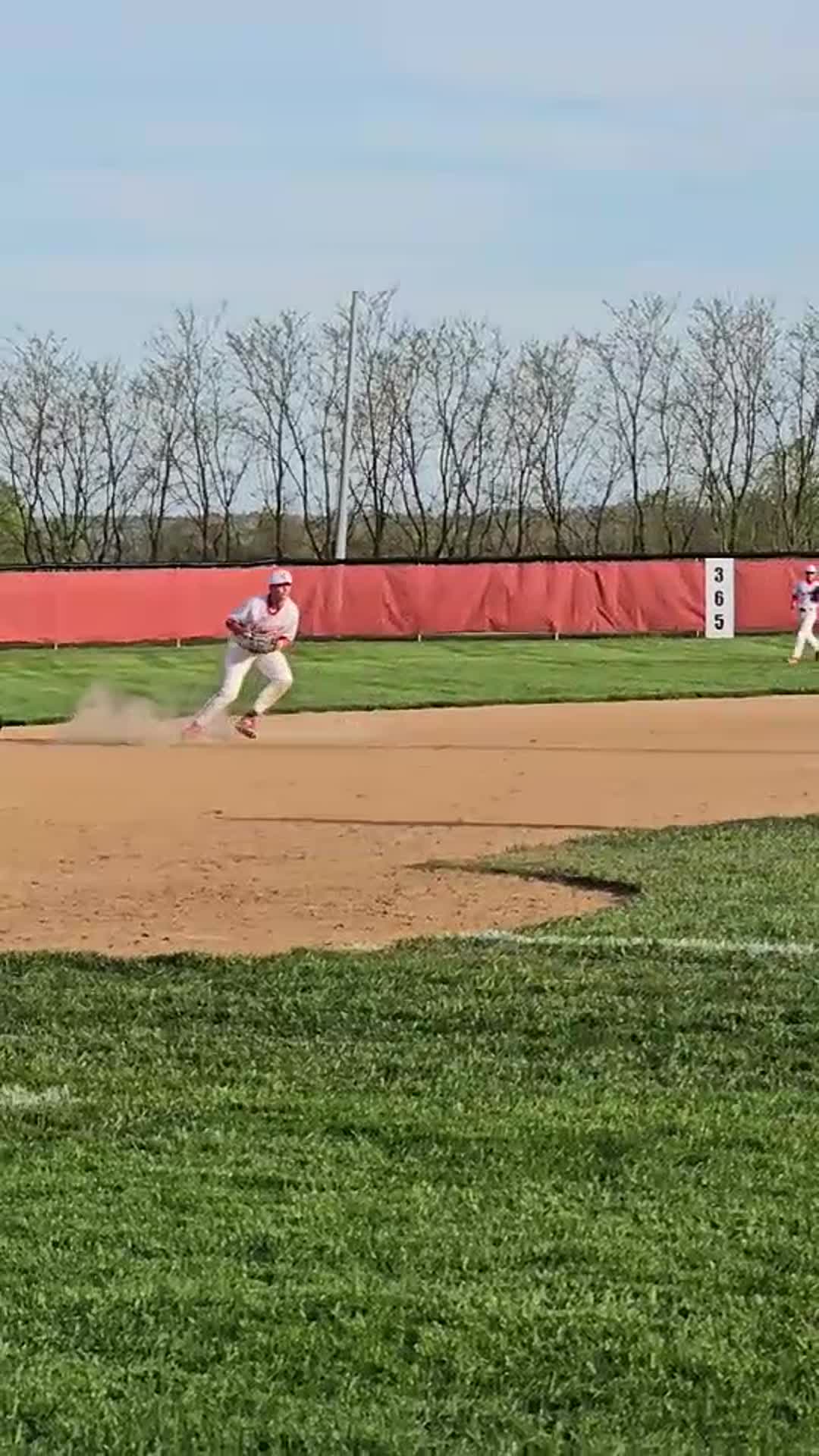 Connersville (W 5-3) vs Lawrenceburg (L 3-5)