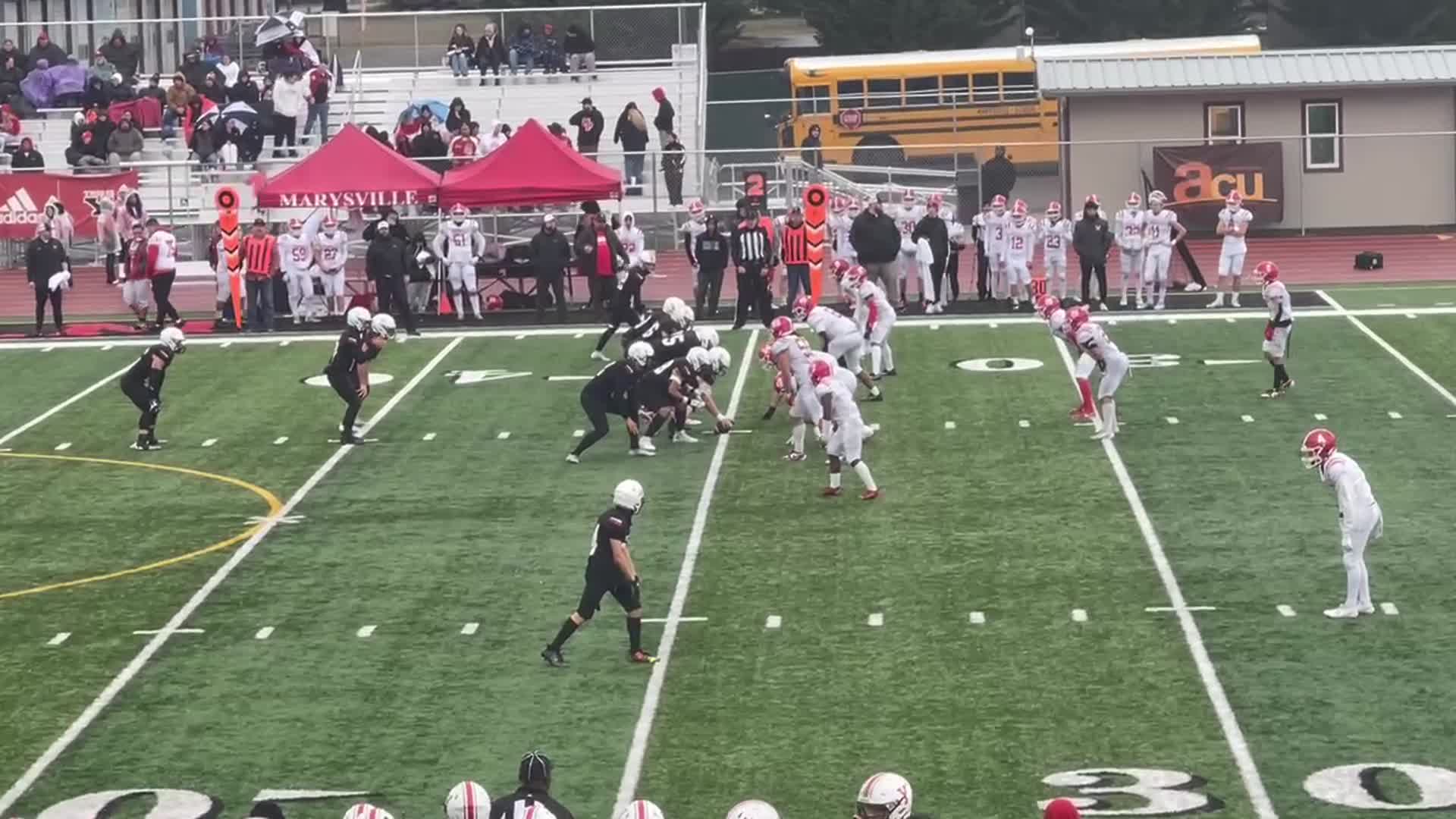 Yelm #16 Nathan Ford 35 Yard TD run vs Marysville-Pilchuck