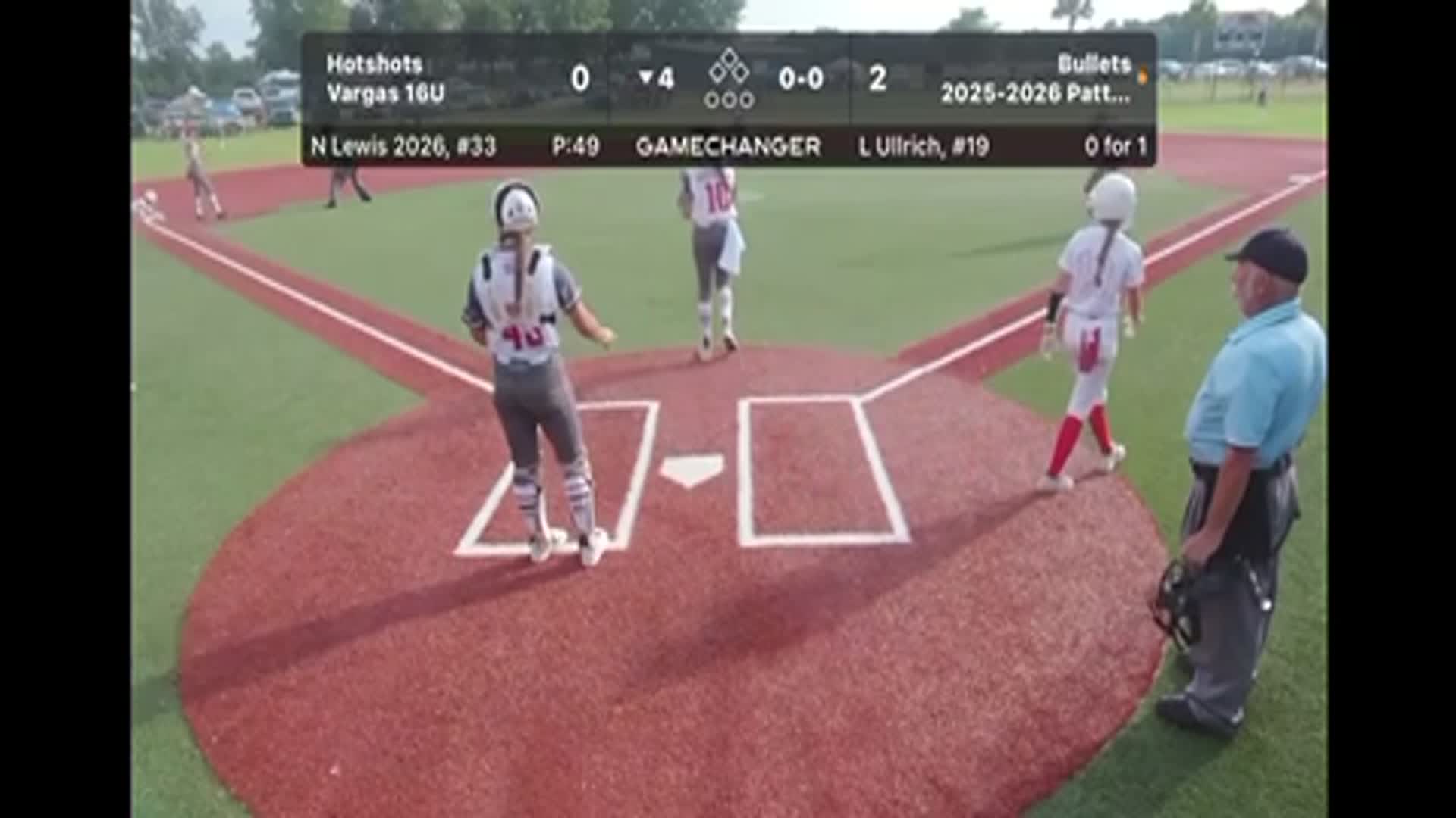 Runner thrown out at 3rd