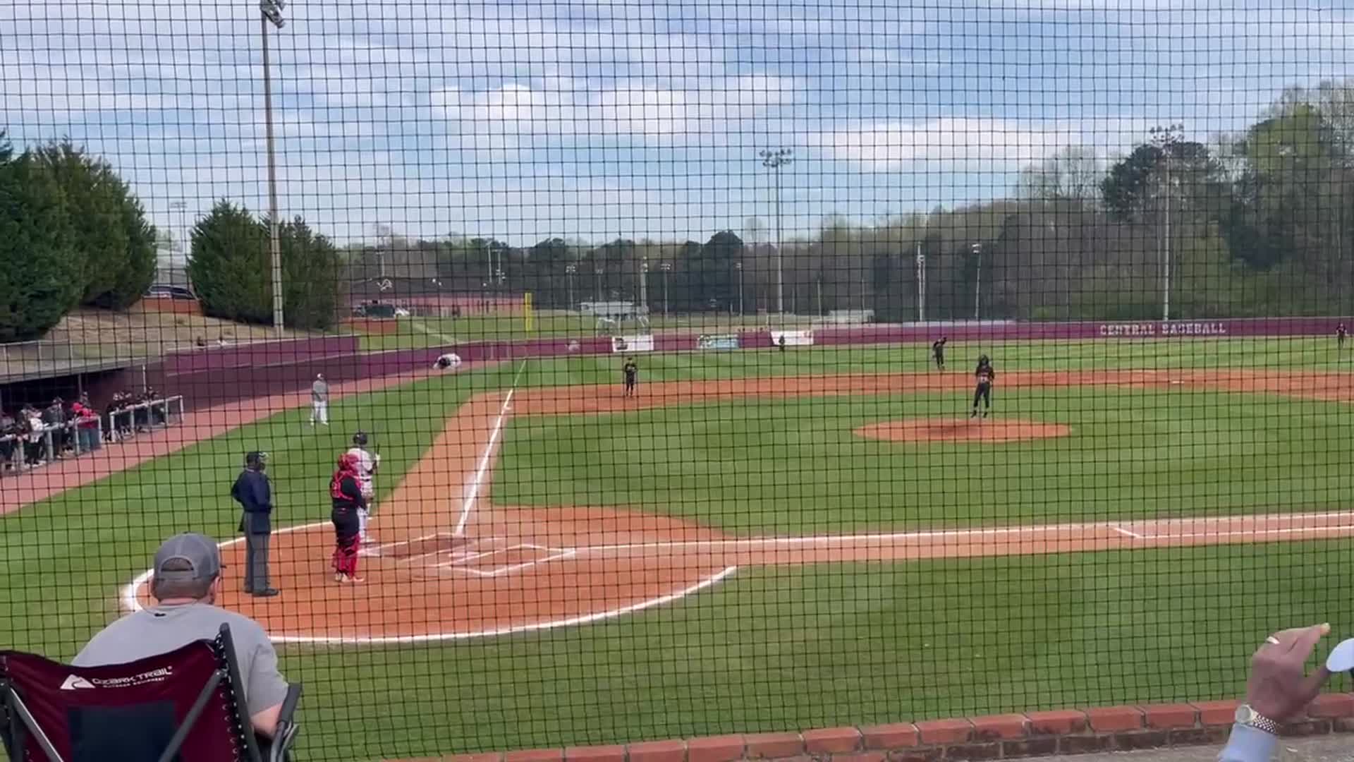 Hayden Manson with a nice hit through 2nd