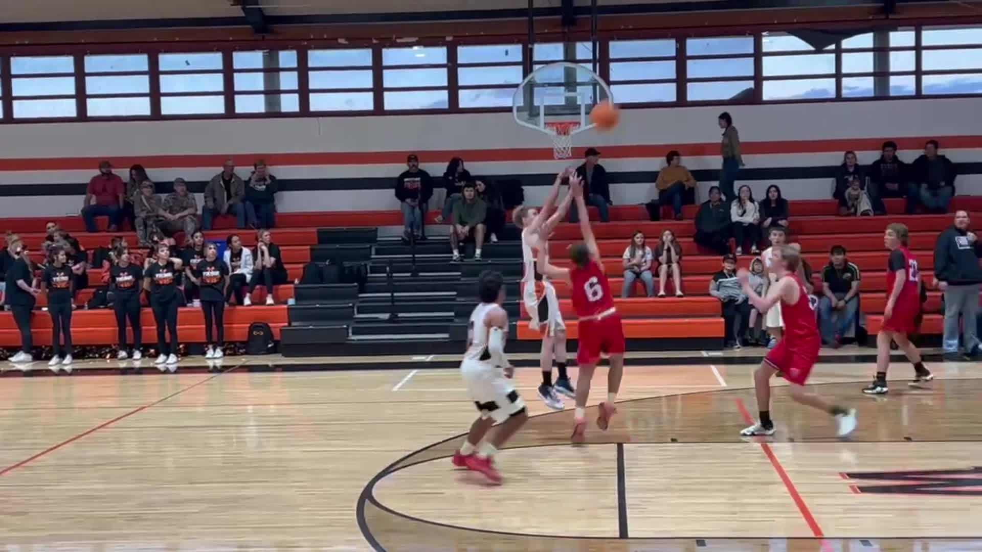 Connor Lea mid range coming off the assist