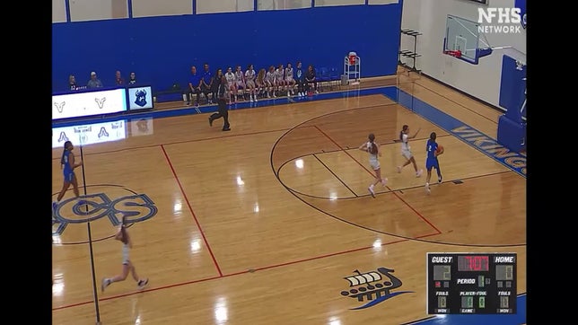 L Castanon(2025) with an easy fast break steal.
