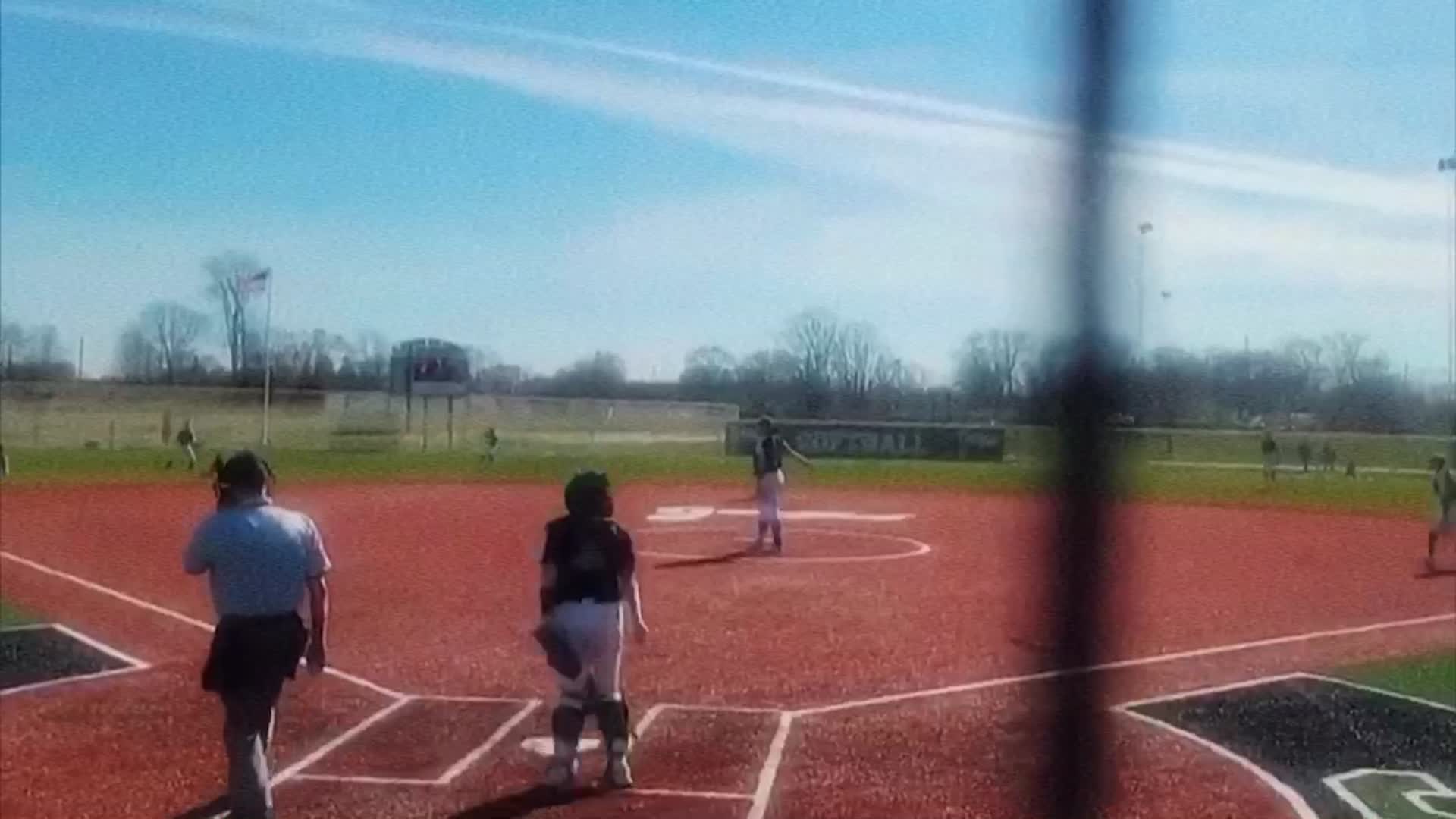 Kiley Carr Diving Catch vs. #9 Woodhaven