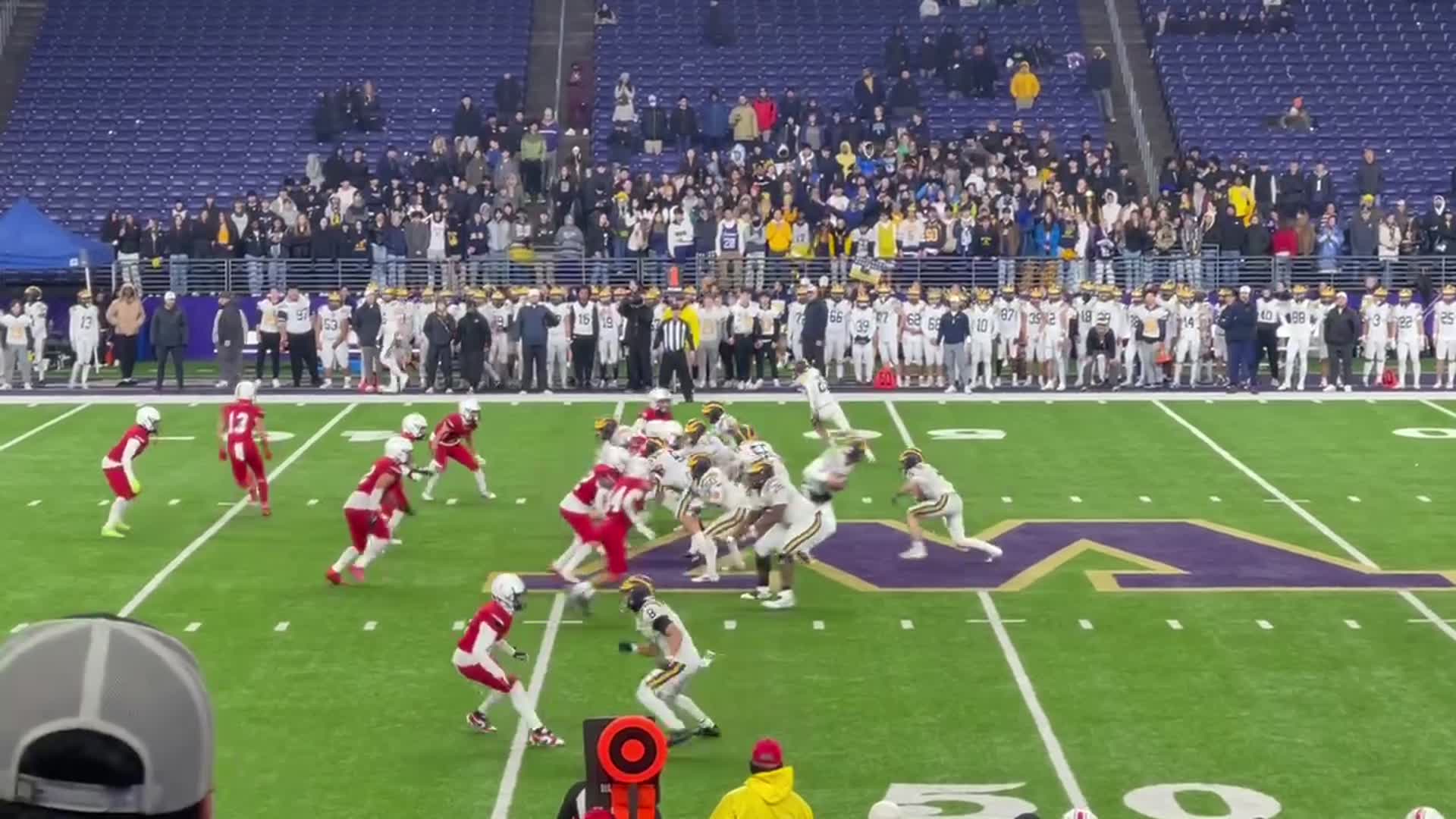 3A Title Game Yelm #7 Marius Aalona no Interception in 2nd quarter