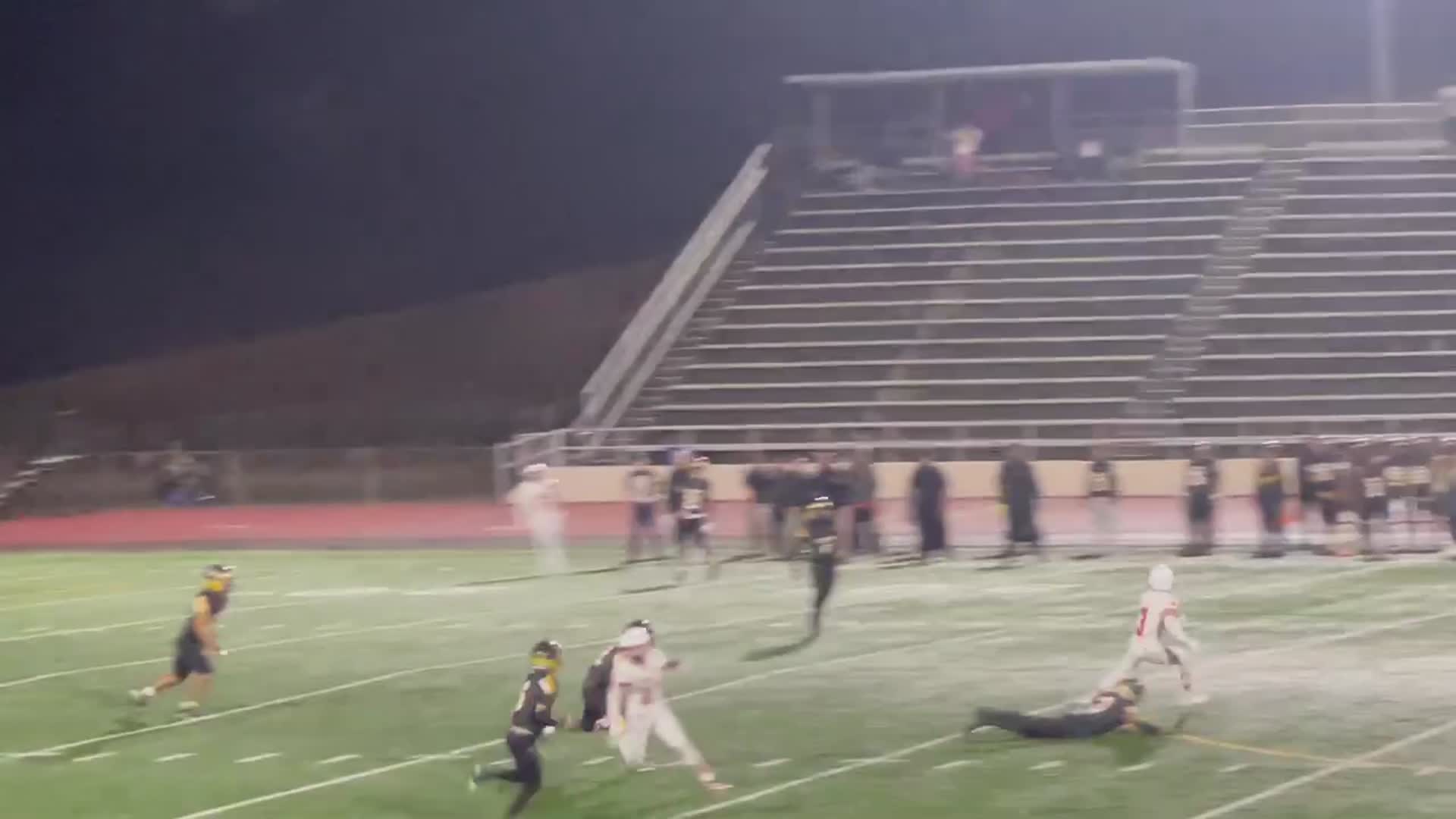 3rd Quarter Yelm #10 Parker Myers connects with #3 Jacob Ford for a 80 Yard touchdown pass