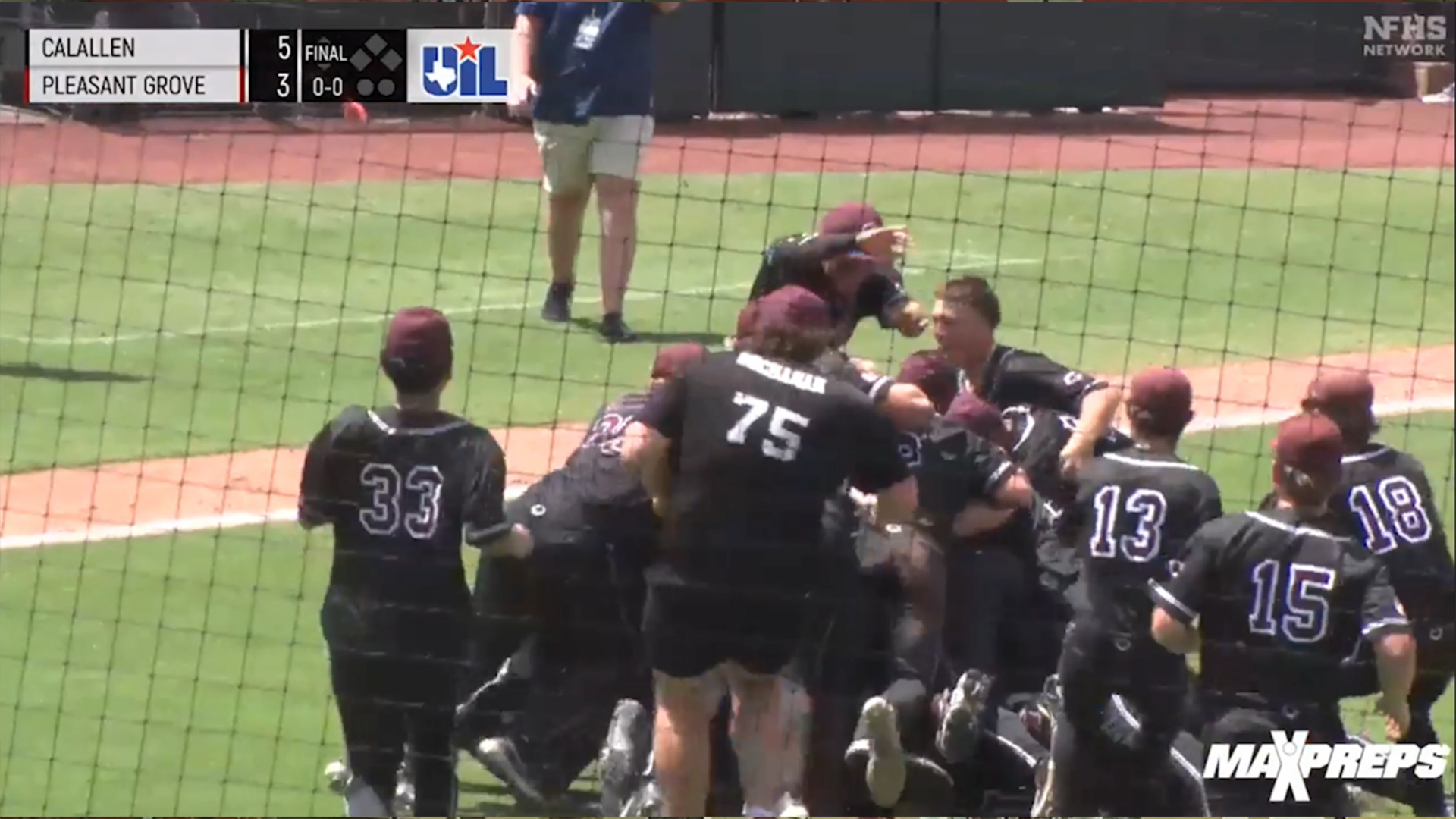 Calallen sweeps China Springs 11-1 to advance to the State Championship!