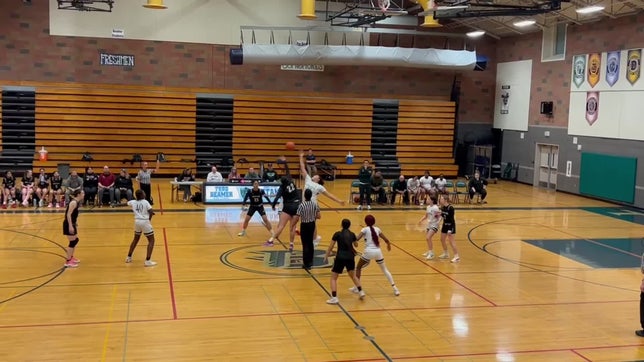 Jordyn tip off and 2 pts