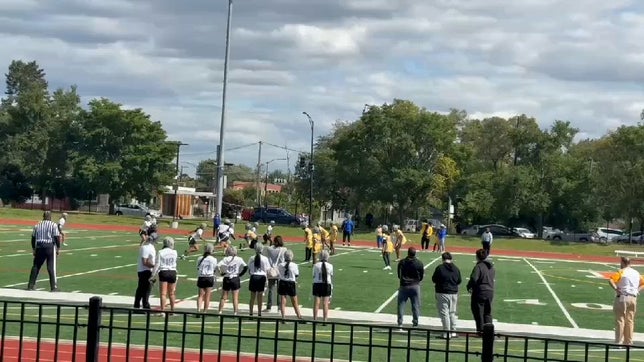 An amazing touchdown by Syteria