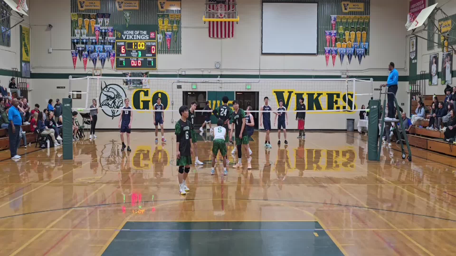 Vikings 1st home game