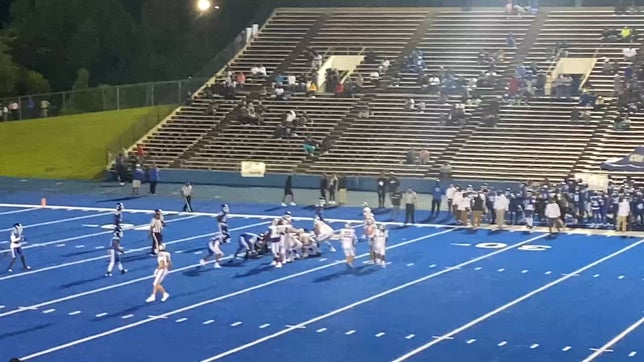 Sophomore Chalmers Berglind with a dot to Junior Ian Harlan for their second Touchdown match up.  The 1st 7a varsity game of the 2025 season 35-0 Ocean Springs GreyHounds win over Meridian WildCats