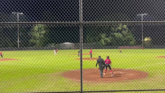Freshman Turner Farah hits in fellow Freshman Kaeson Johns following back to back doubles by Freshmen Jesse Macik and Maxwell Gallagher to tie the game in the bottom of the 7th
