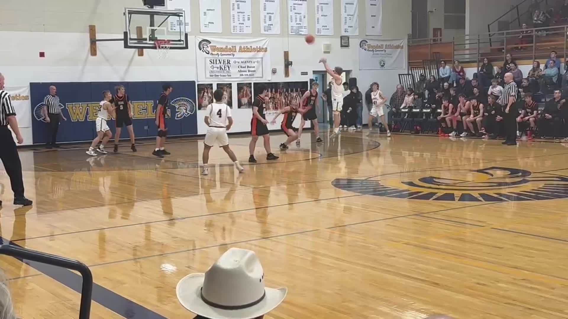 Jonathan Jumper Vs. Buhl