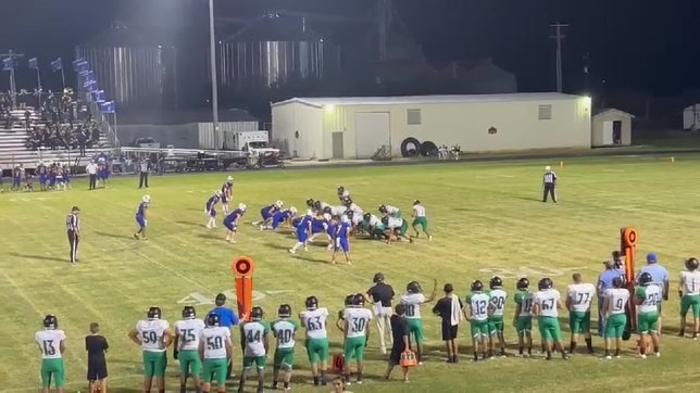 Caught in traffic, breaks 4 tackles