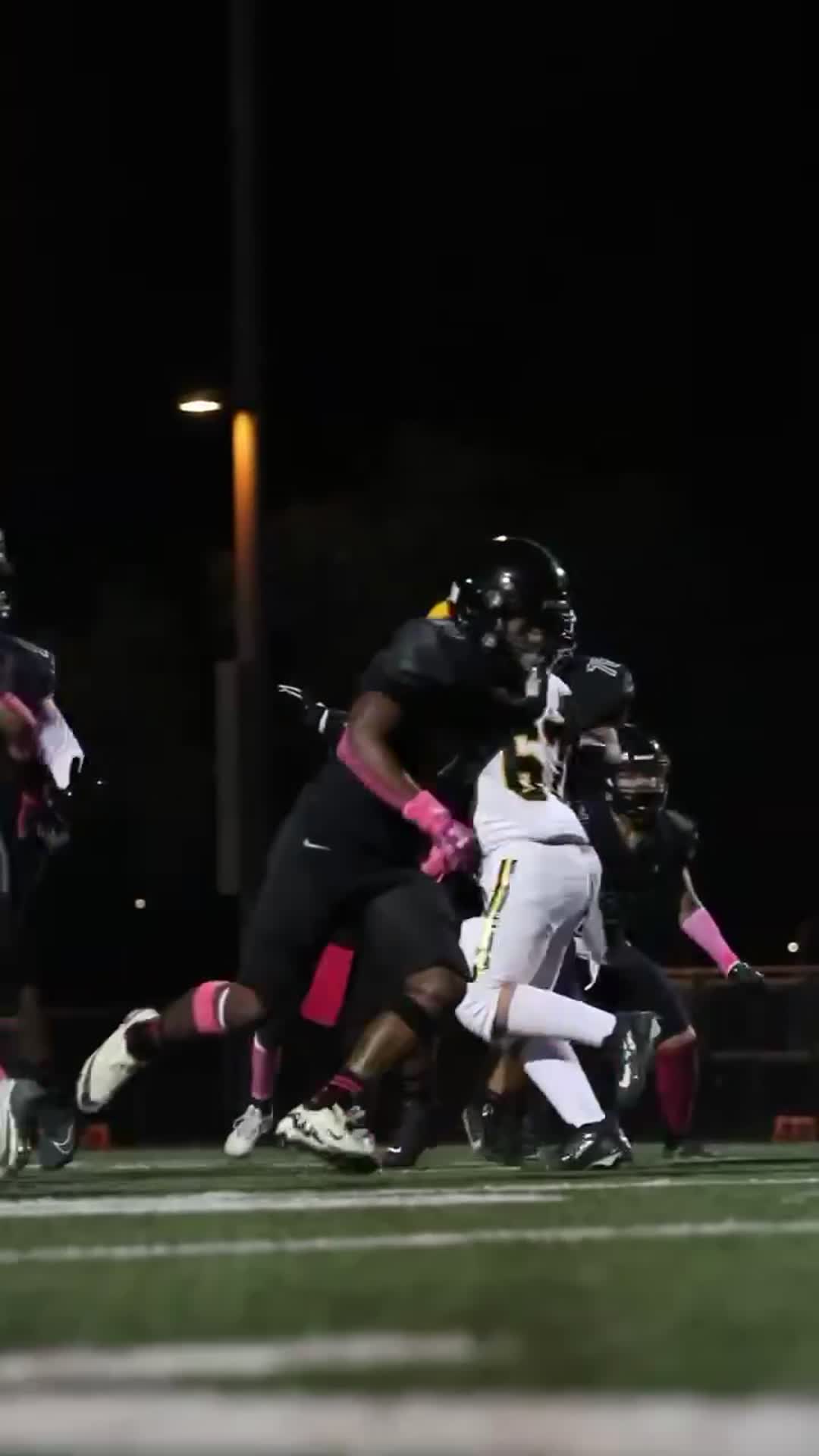 20+ yard touchdown by Anthonee Eeds