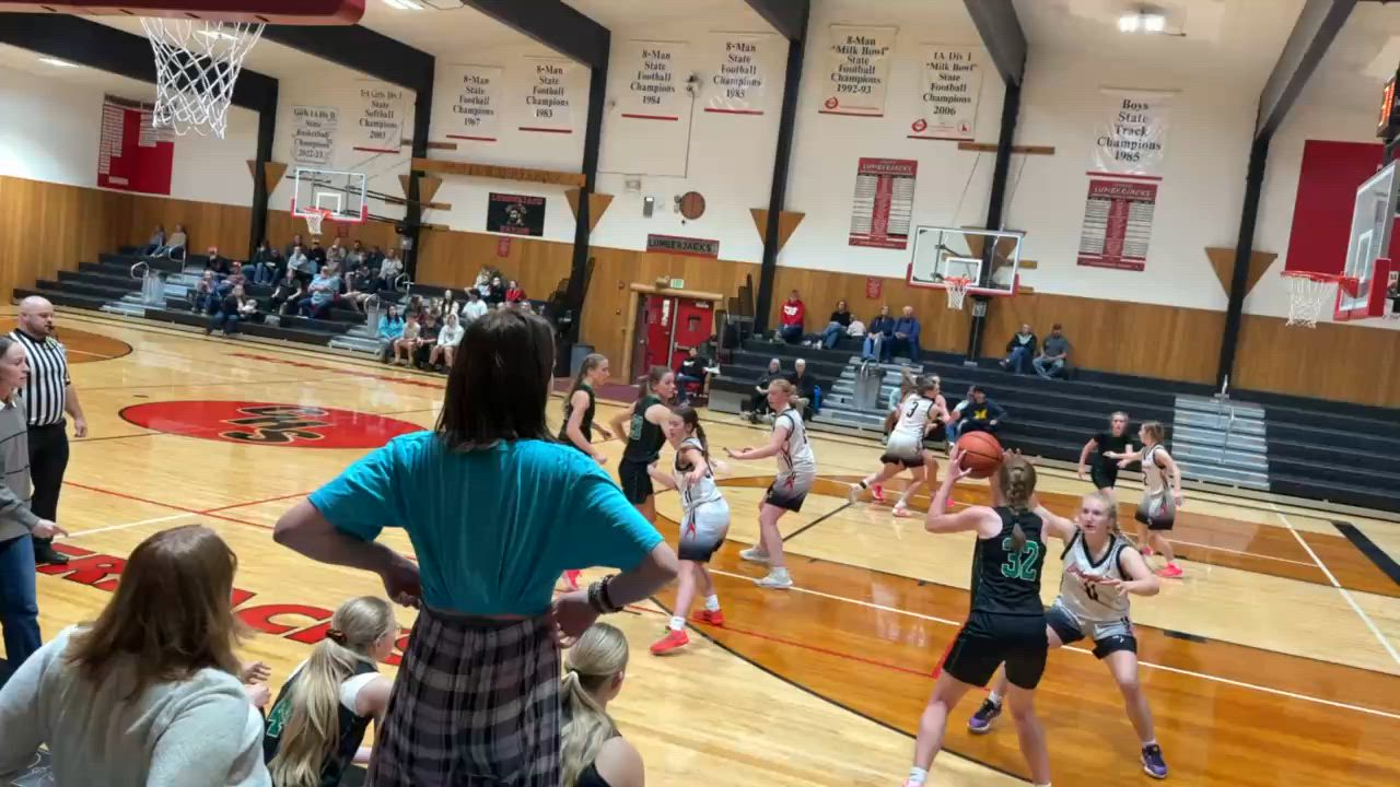 Clutch 3 with 30 sec left by Leah Ray