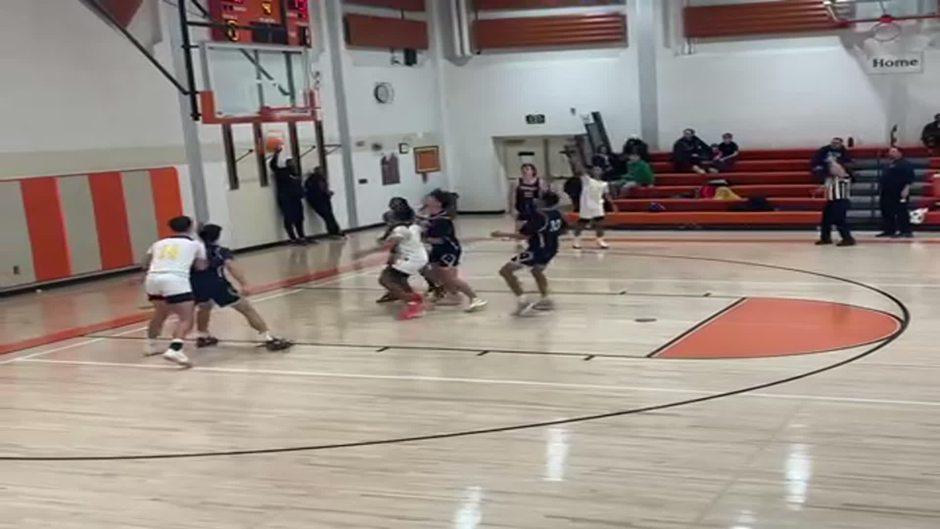 Sherrod Nelson Jr drains the 3, assist from Mekai Morse