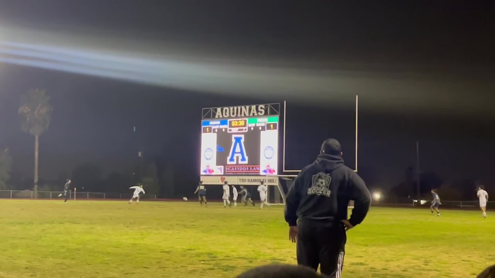 Axel Martinez #20 V Aquinas Catholic H.S.