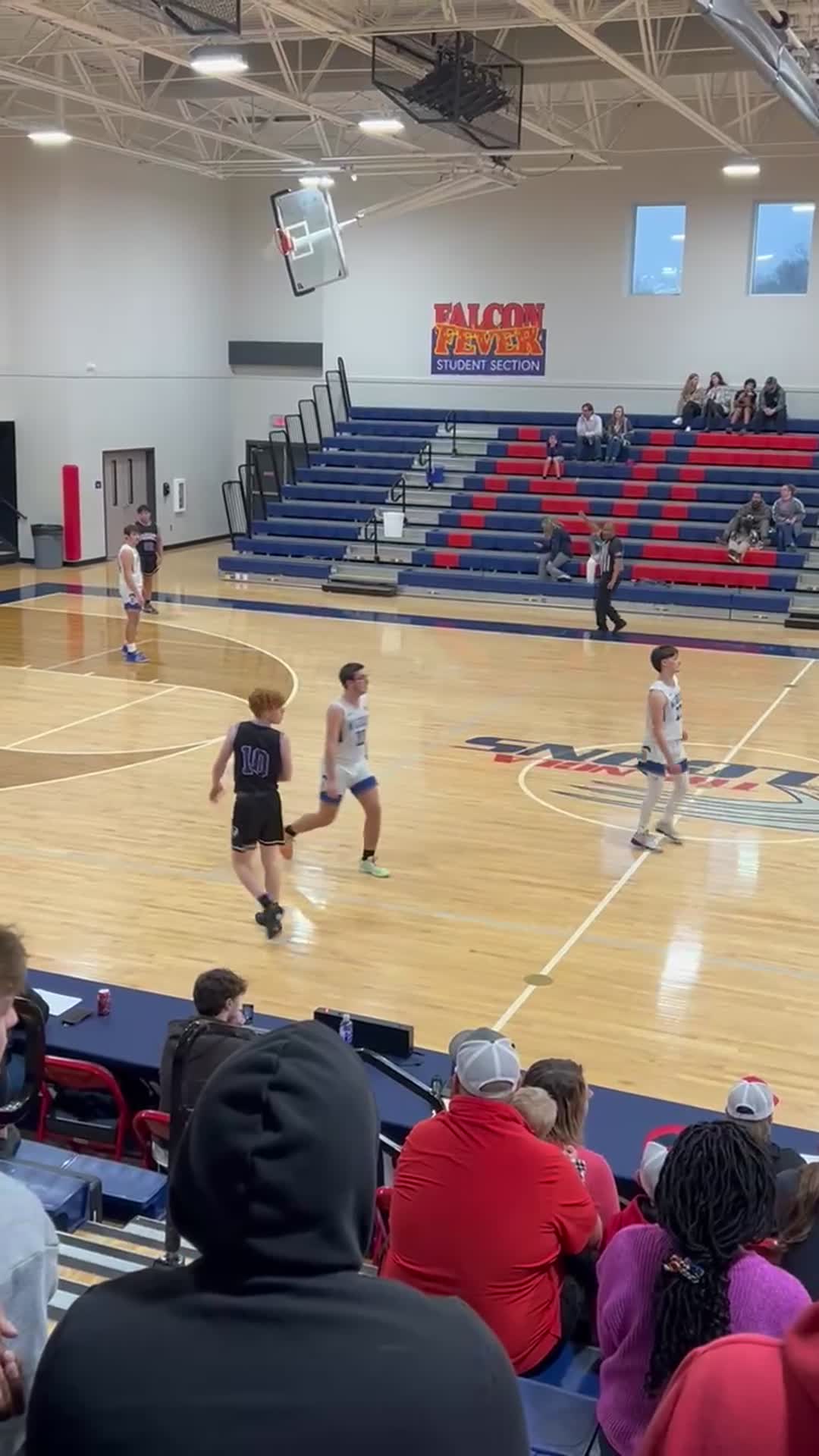 Nice pass with an awesome threeeee