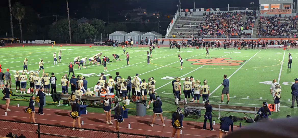 Jayden Steele with the touchdown pass