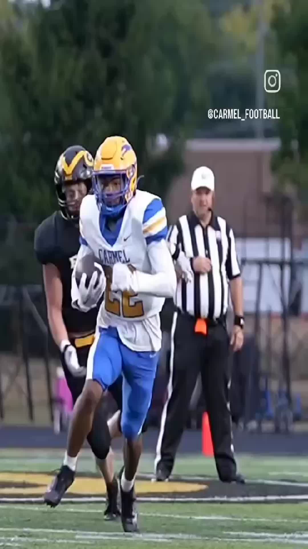 40 yrd run for Touchdown for Andrew Pemberton against Centerville Ohio