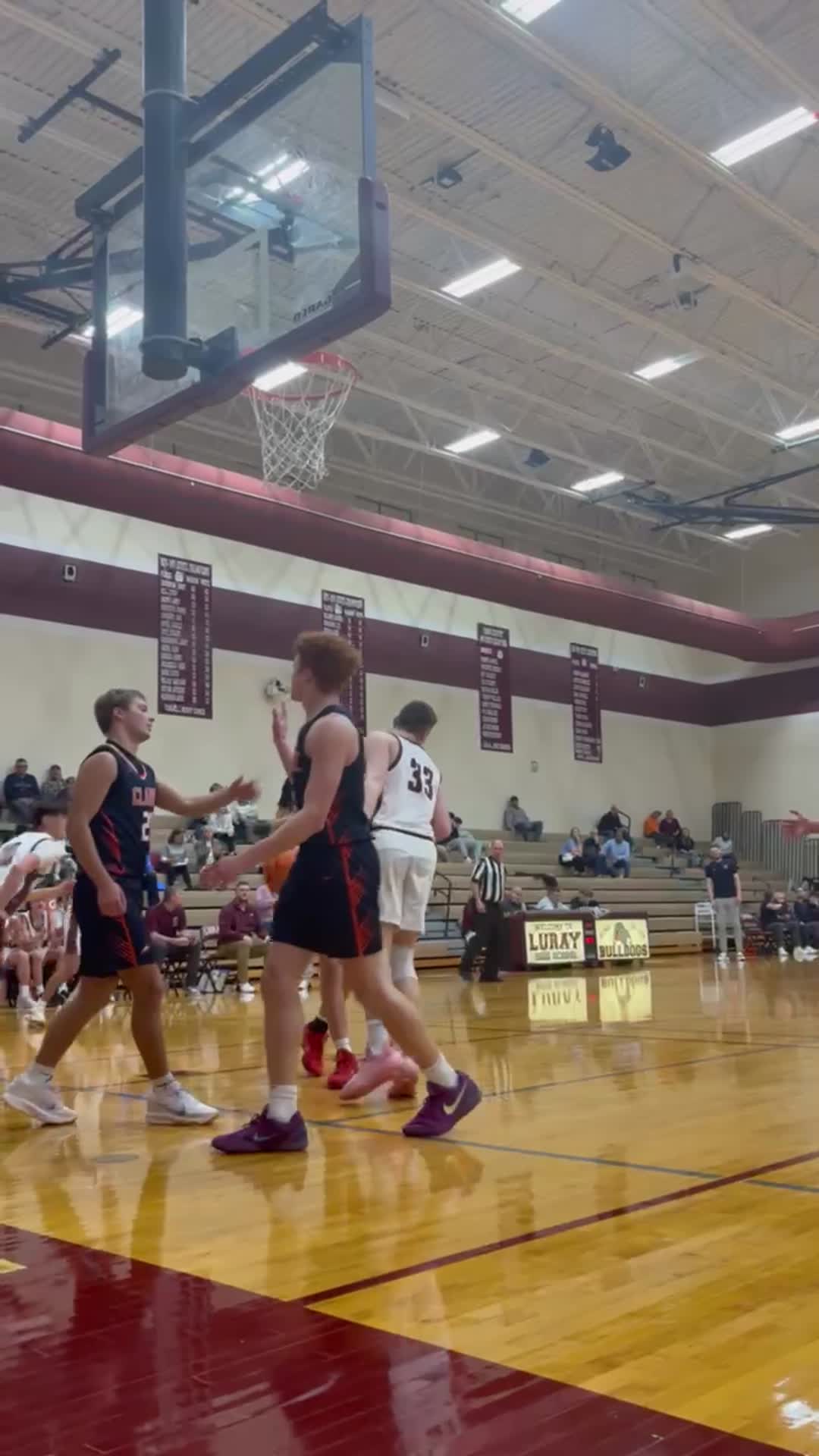 Matthew Owens layup