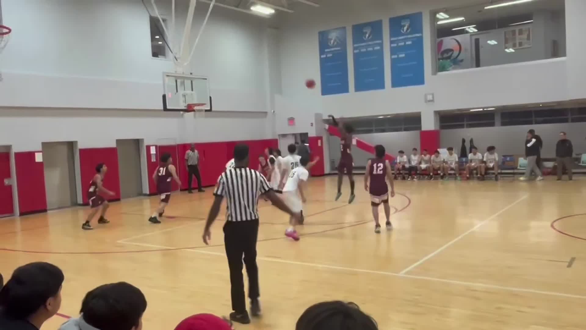 28 Points and 14 assists Against Victoria Soto