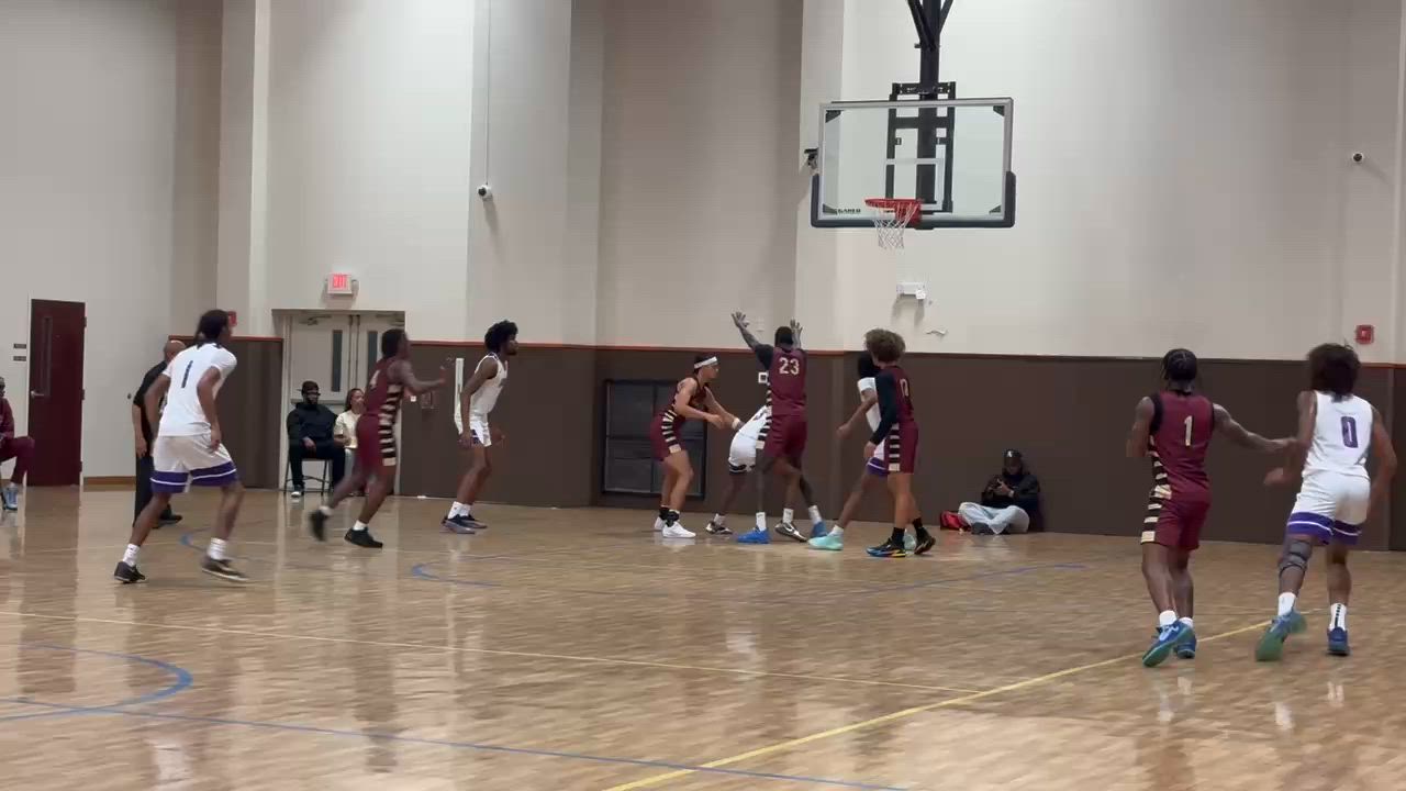 #0 Kam Lucas with the 3!