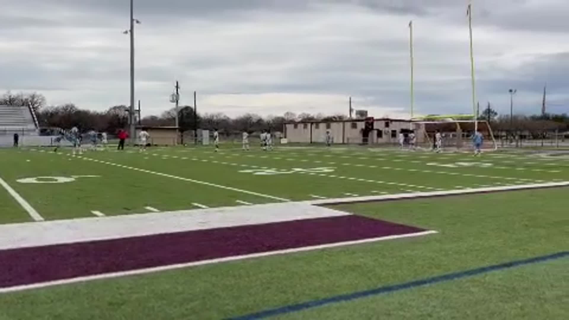 Ulysses Bravo free kick