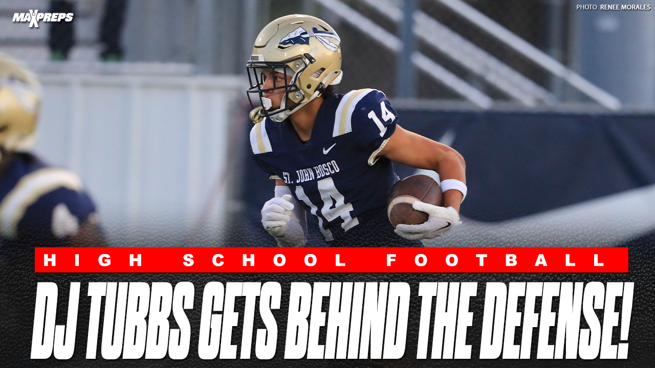 D.J. Tubbs Sneaks Past the Defense for Key Score in Bosco’s 27-14 Win