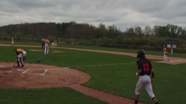 Another scoop same game with bases loaded.