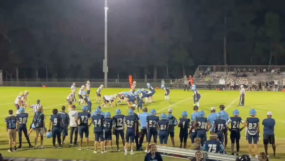 Awesome teamwork by Pirates Line and Wr blocking