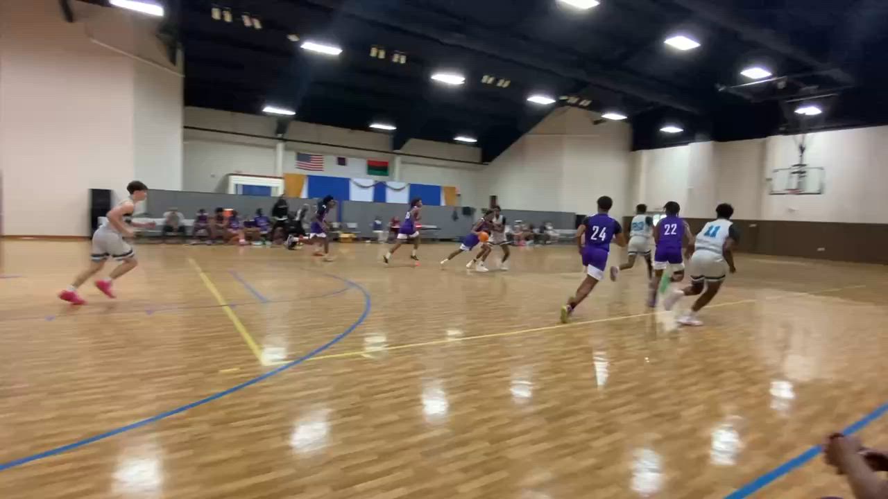 #35 Kam Lucas with the CORNER THREE!!