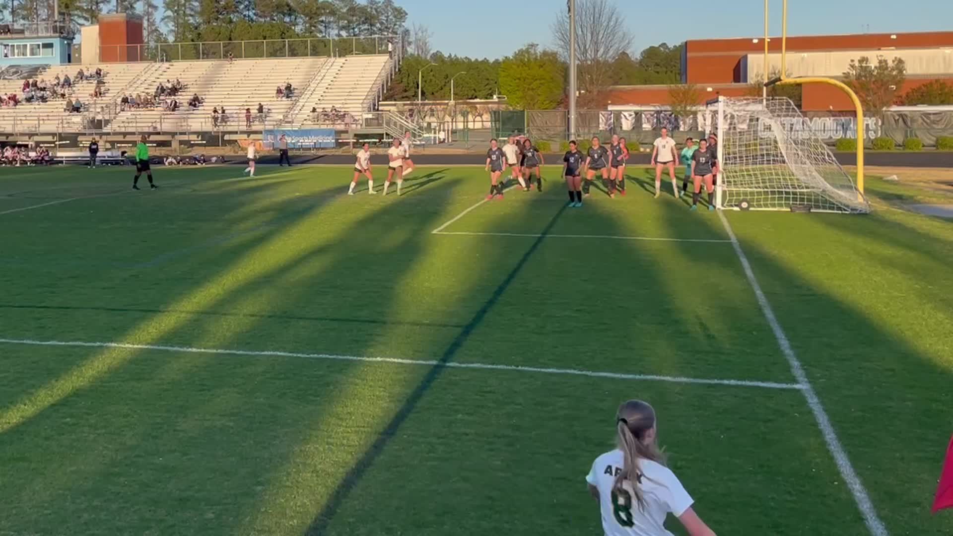 Joey One-Timer Goal, Assist from Lindsey on Corner Service!