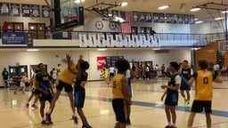 2 handed dunk AAU game