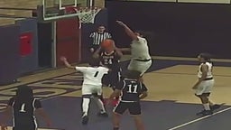 Martell Logan gets his 1st dunk