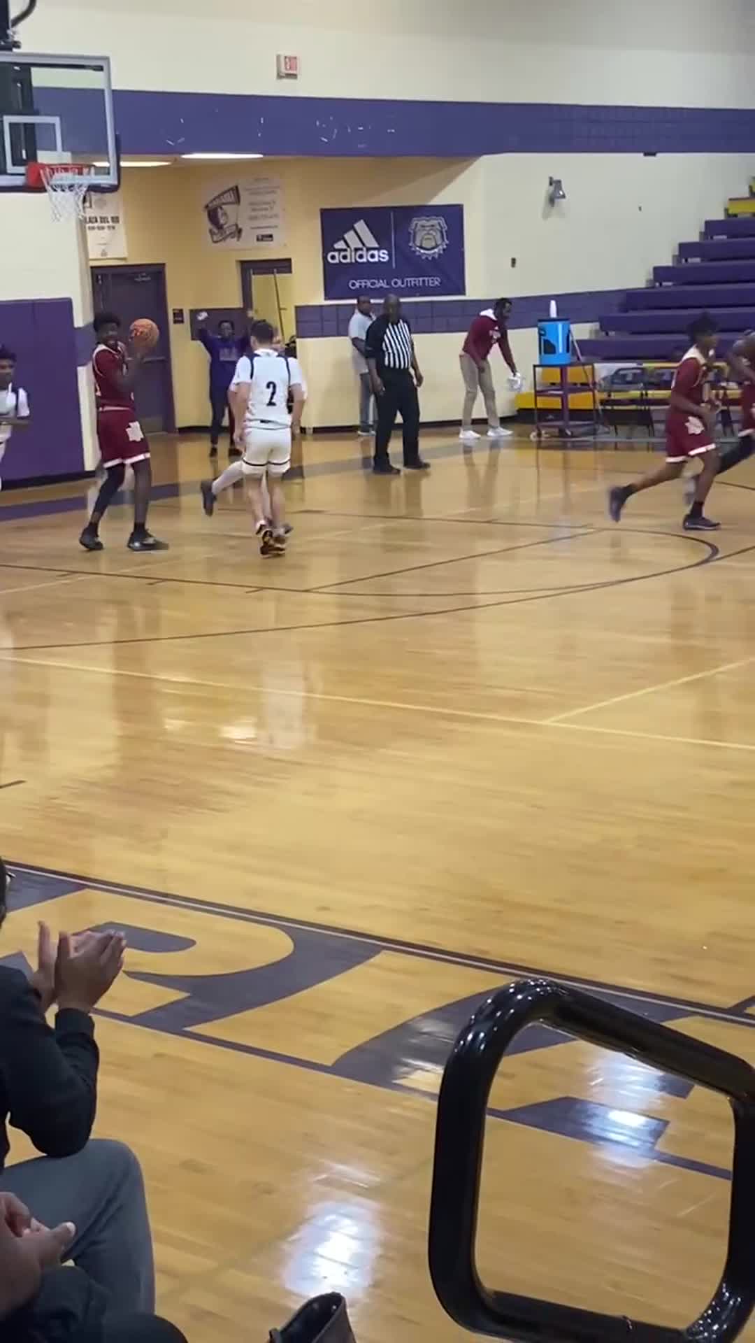 Daylan Coleman layup