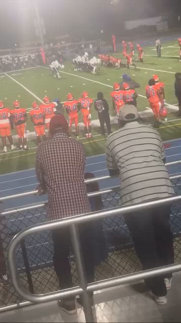 Stop the play we're it starts