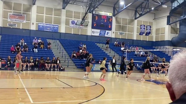 Dig by #18 Taylor Abell