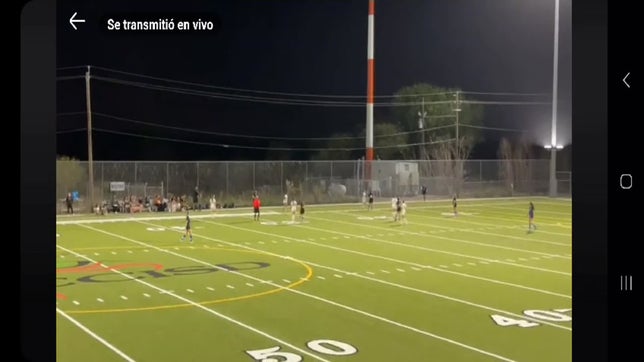 Sherlyn Meza recuperates the ball before mid field she takes several opponents to make an excellent assist Marely Rodriguez, Beeville's gaolie and defense stops attempt but Ariadna Rodriguez end up putting the ball in Beeville's net.