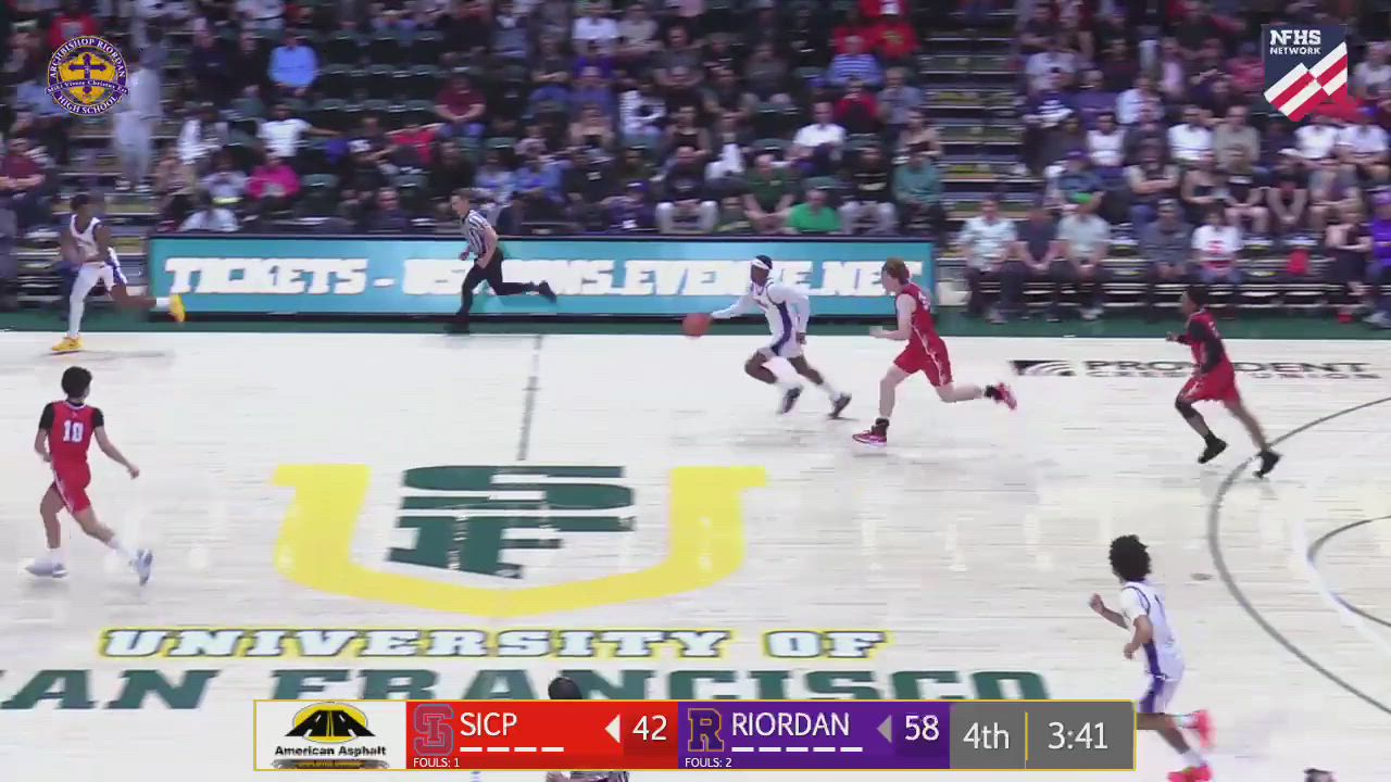 Andrew Hilman to JP Pihtovs- WHAT A DUNK