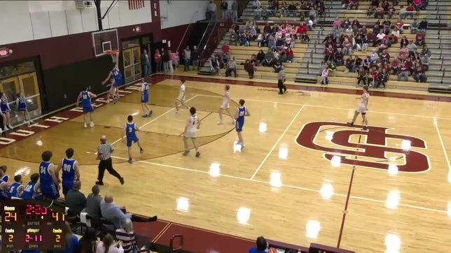 Lucas dunk from Max Jones hustle