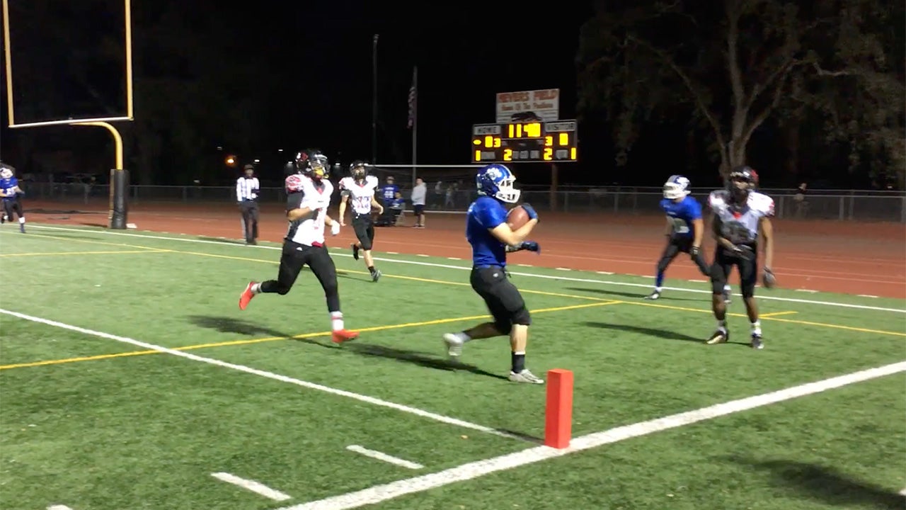 Jack Newman to Schuyler Van Weele for the TD