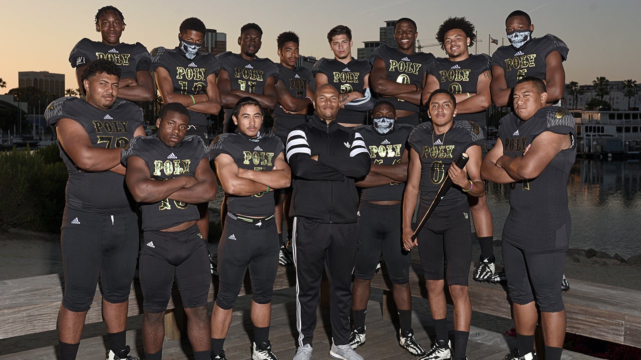Photo Shoot: No. 10 Long Beach Poly
