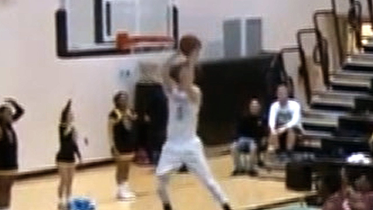 Brings the fans to their feet