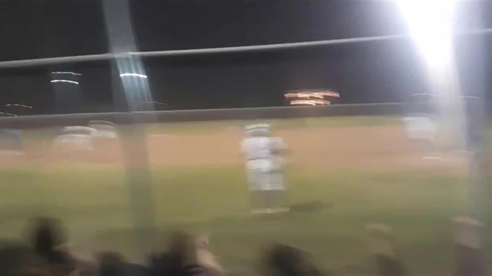 Madison's 2 RBI single gives PSJA Lady Bears the win.